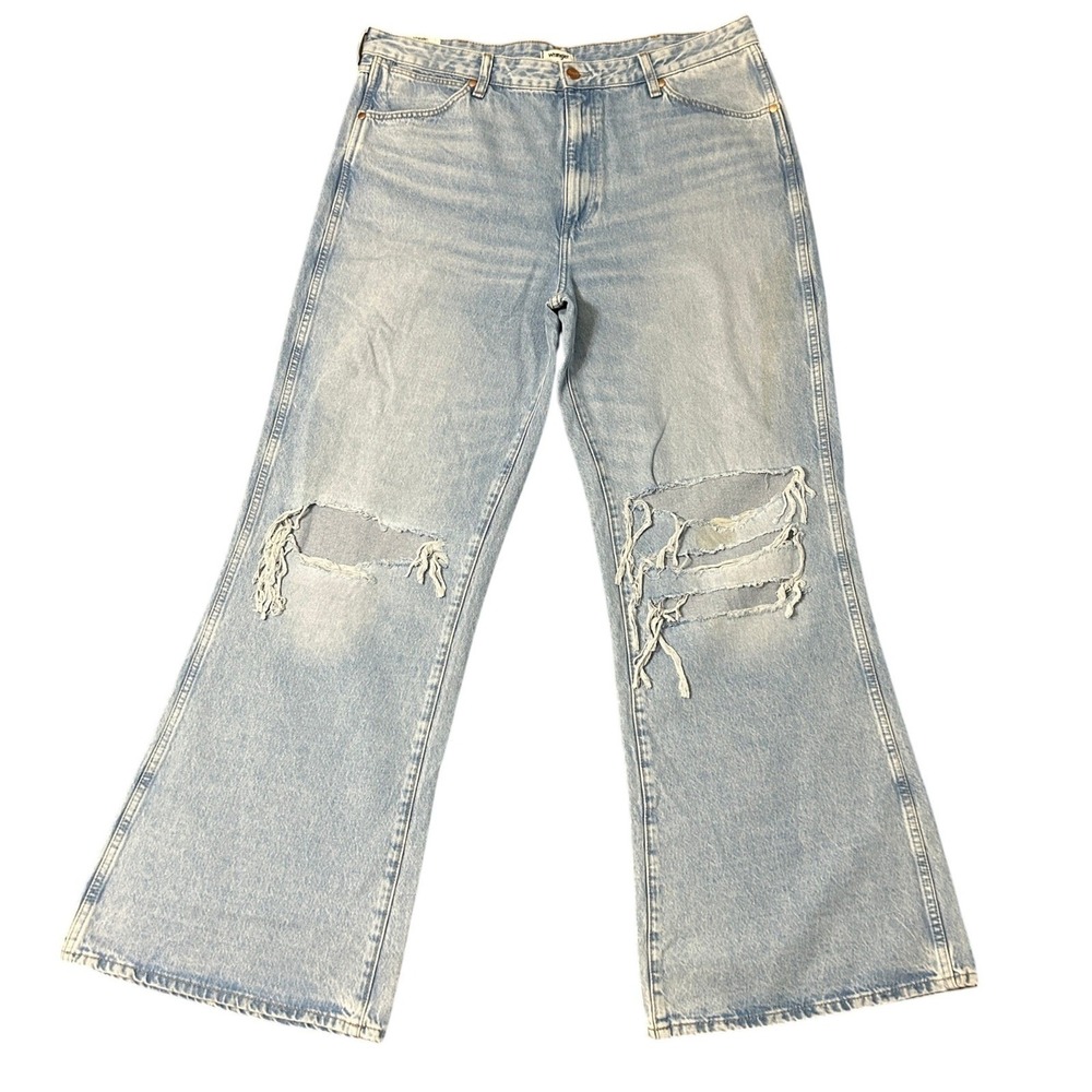 Wrangler Bonnie 683 Loose Flare Jeans Womens 37x31 Light Low Rise Distressed